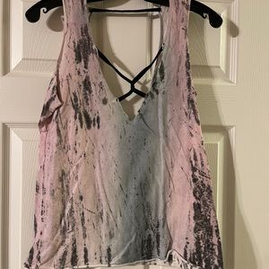 Tank with cool details